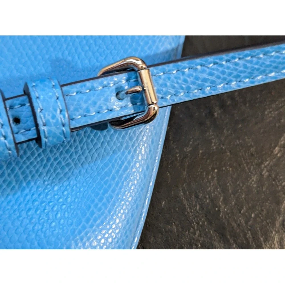Coach New York Hipster Blue Pebbled Leather Crossbody Purse Strap 9 x 9 In